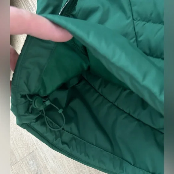 Lululemon lightweight Relaxed Down Jacket - Picture 8 of 10